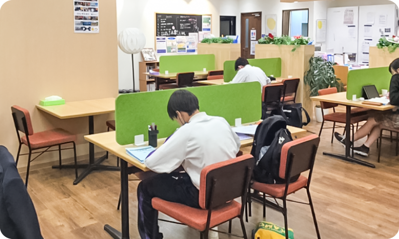 ゴールフリーLab二条駅前教室内観